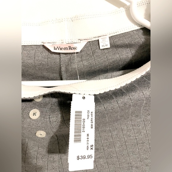 Sz XS La vie en rose Ribbed Fitted Pants dark grey with three button down NwT - Picture 4 of 4